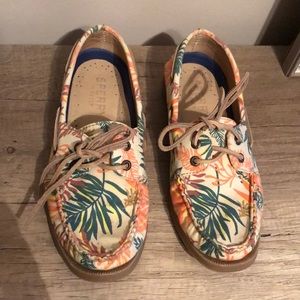 Sperry canvas boat shoes